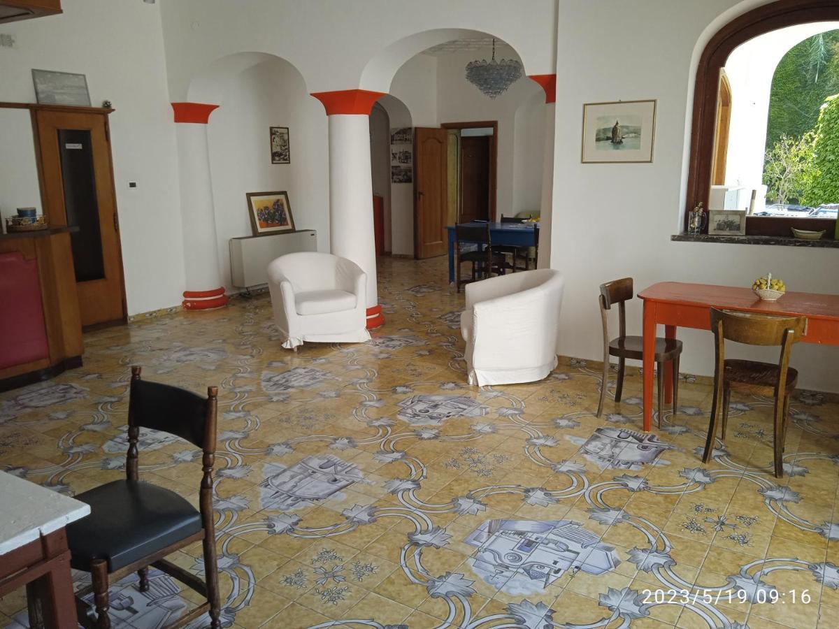 Villa Thomas Bb Conduzione Familiare Forio di Ischia エクステリア 写真