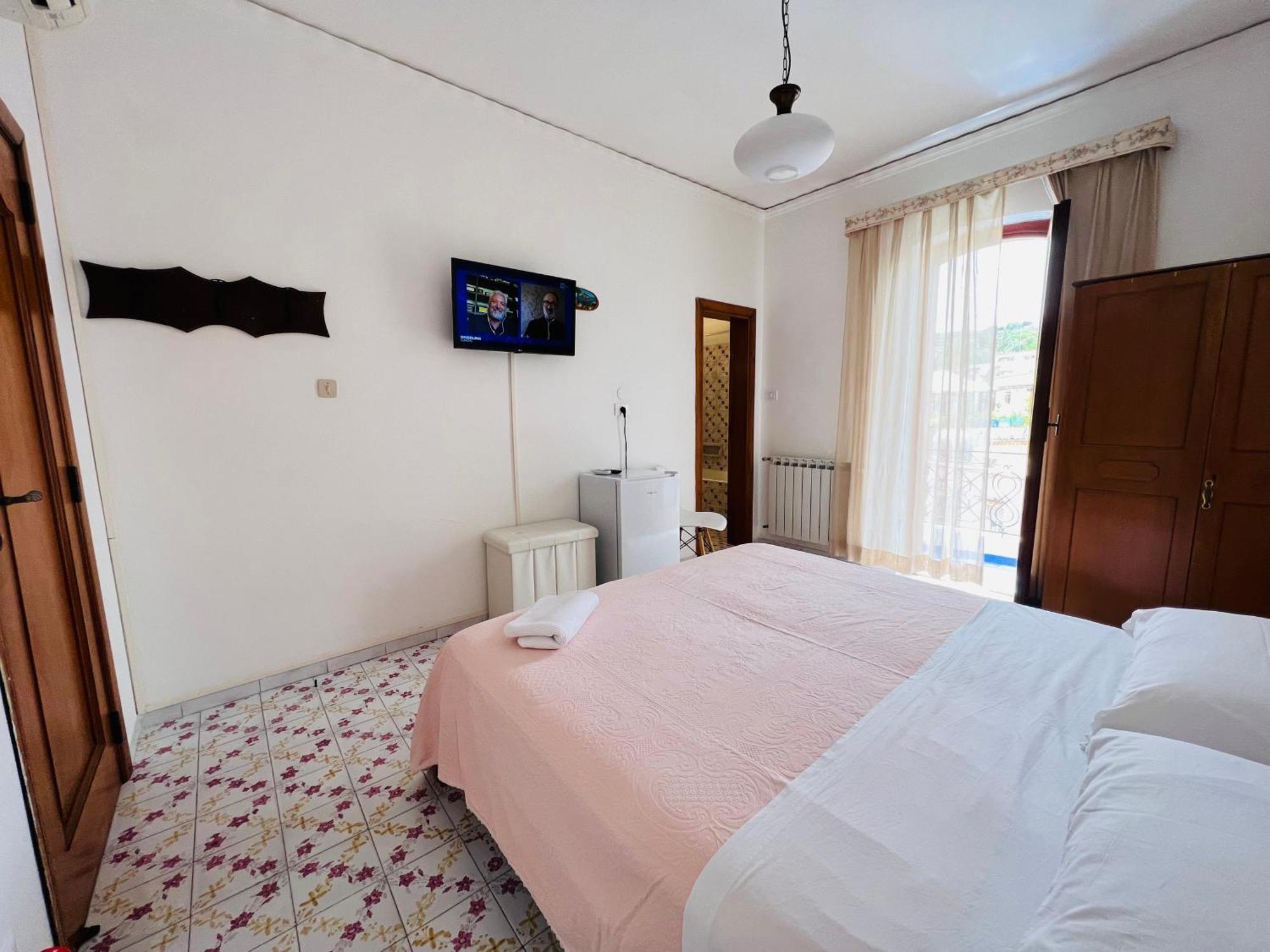 Villa Thomas Bb Conduzione Familiare Forio di Ischia エクステリア 写真