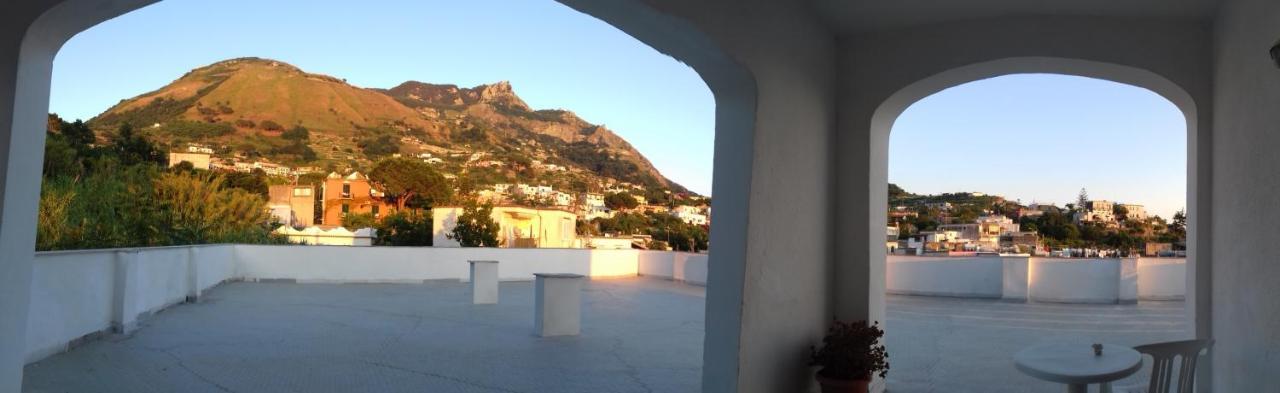Villa Thomas Bb Conduzione Familiare Forio di Ischia エクステリア 写真